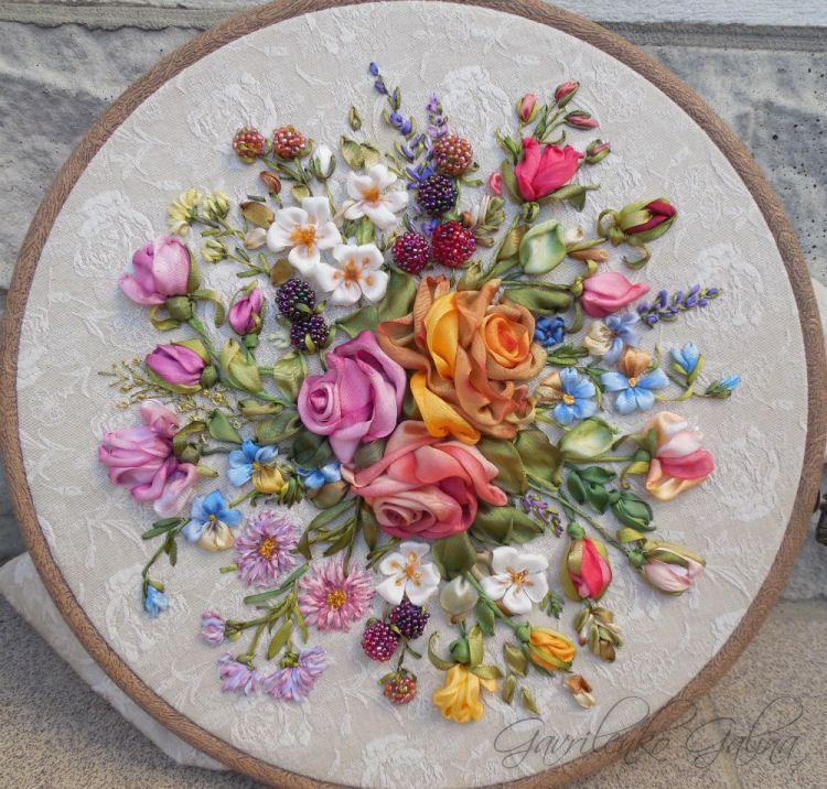 A Beginner's Guide to Silk Ribbon Embroidery Kits - VAZASILK