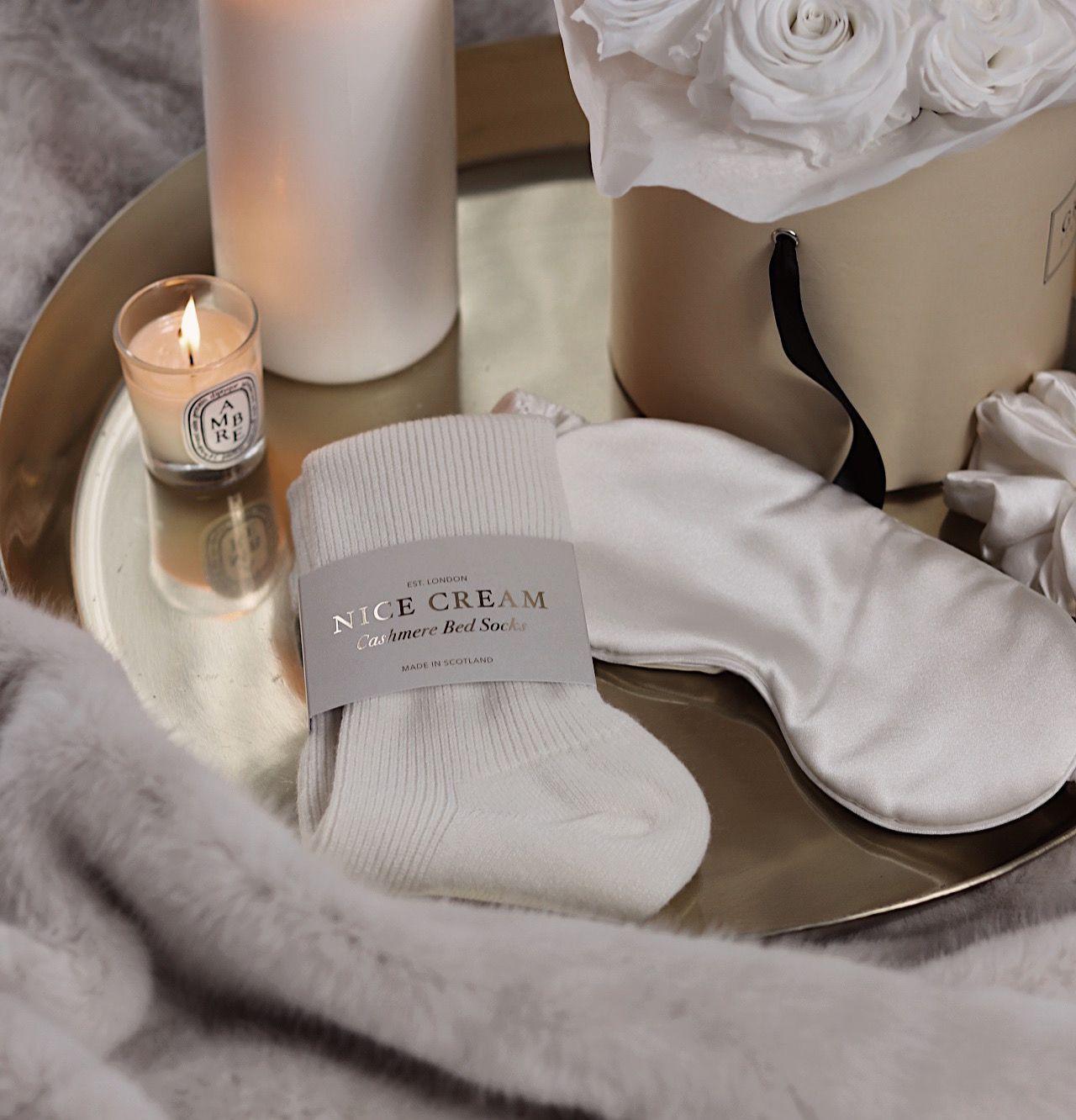 Alaska Bear vs VAZA Silk Sleep Mask: Which Is Best For You - VAZASILK