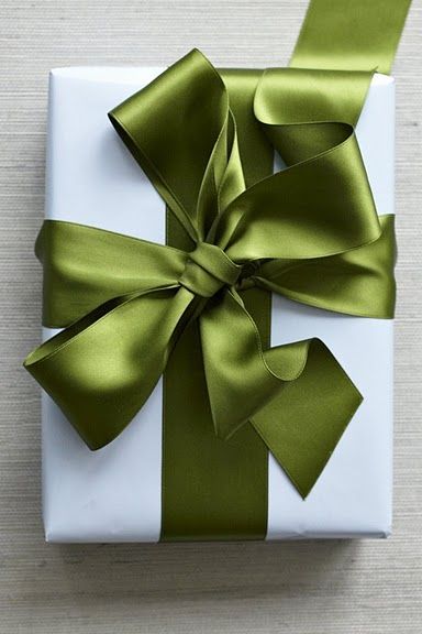 Comparing Silk Ribbon and Chiffon Ribbon - VAZASILK