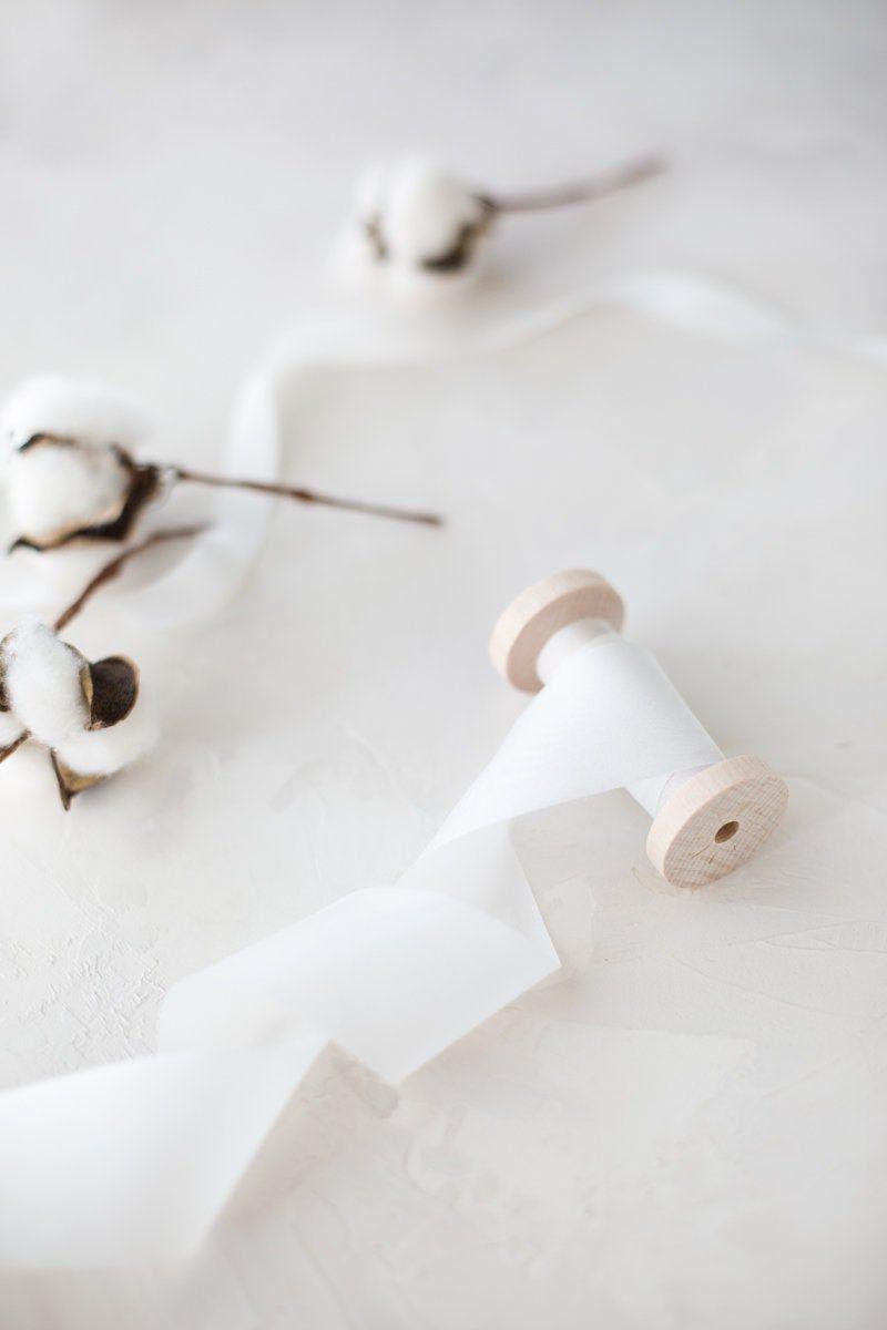 Silk Ribbon and the Significance of Its Colors: Exploring Symbolic Meanings - VAZASILK