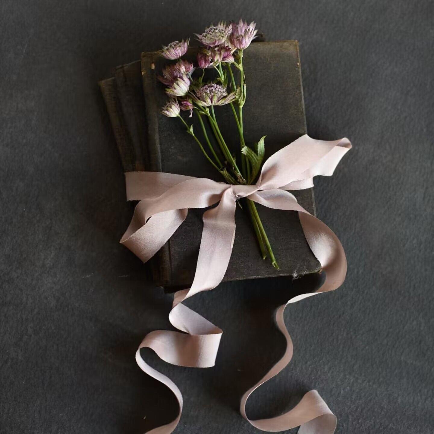 4 Rolls of Different Sized Silk Ribbon - VAZASILK