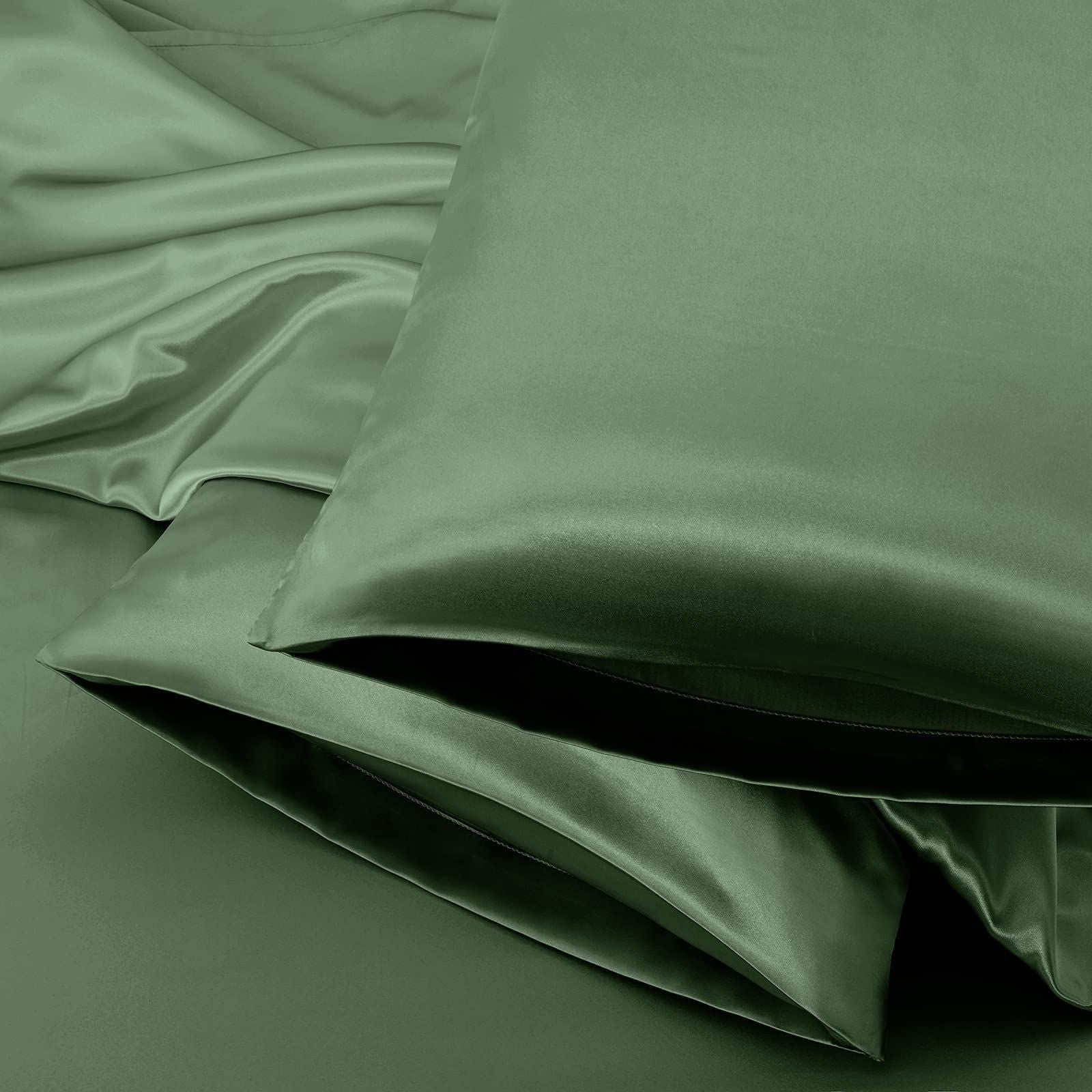 The Silken Slumber: A Journey into the True Comforts of Silk Pillowcases