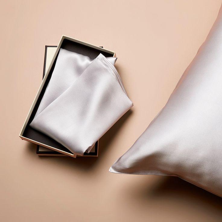 Why You Should Invest in a Silk Pillowcase For Reducing Wrink - VAZASILK