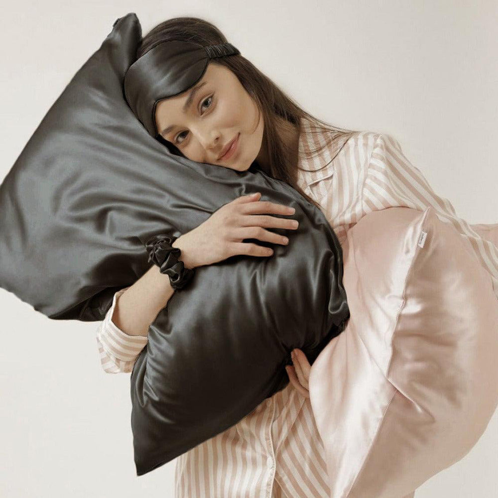22 Momme Silk Pillowcase - Black